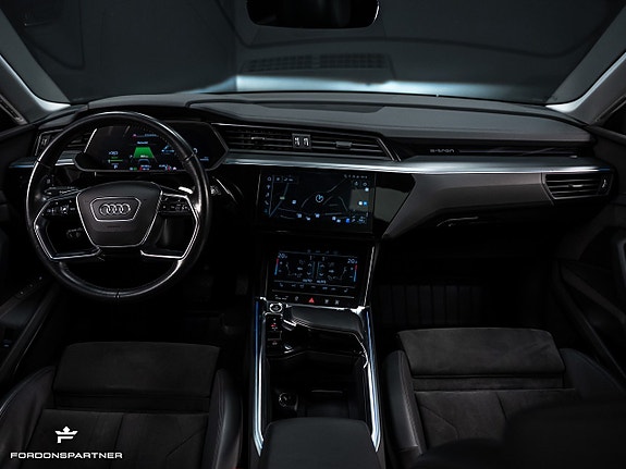 Audi e-tron 21 of 30