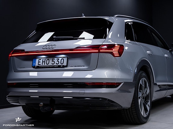 Audi e-tron 11 of 30