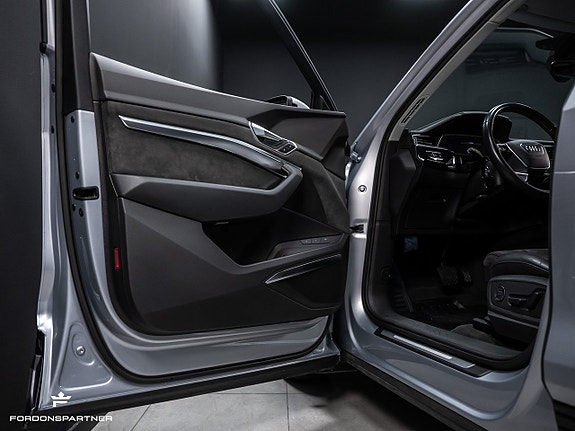 Audi e-tron 19 of 30