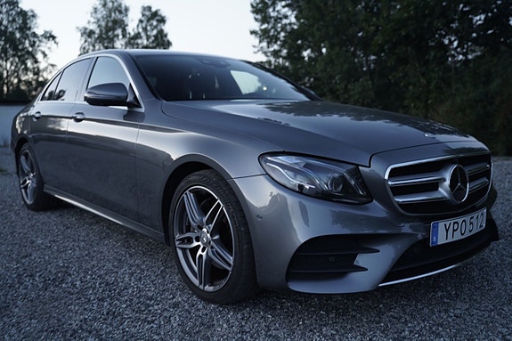 Mercedes-Benz E200 2 of 19