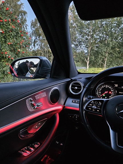 Mercedes-Benz E200 14 of 19
