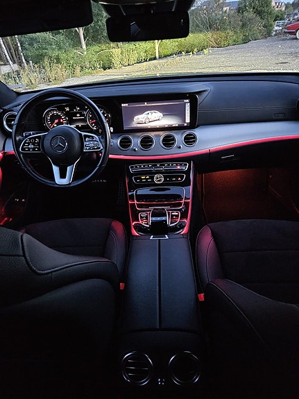 Mercedes-Benz E200 10 of 19
