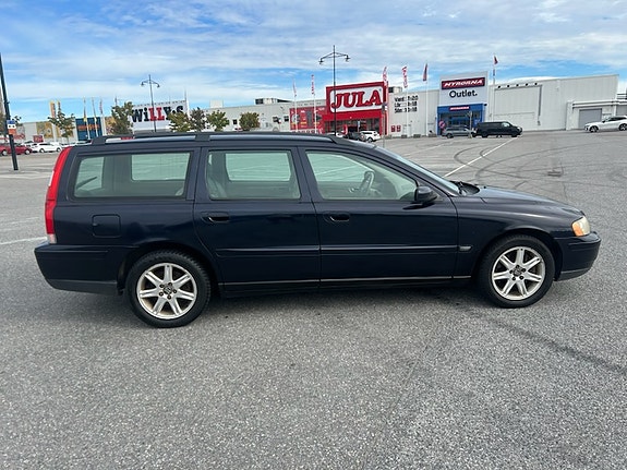 Volvo V70 5 of 9