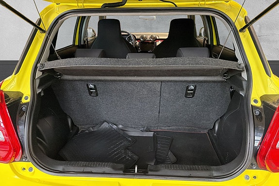 Suzuki Swift 17 of 17