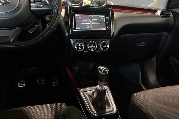 Suzuki Swift 13 of 17