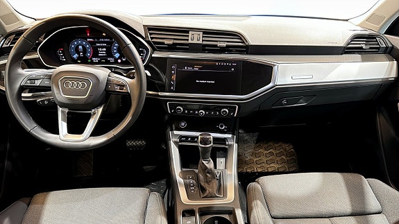 Audi Q3 10 of 20