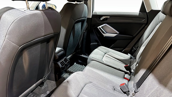 Audi Q3 11 of 20