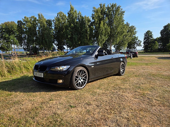 BMW 320d 2 of 6