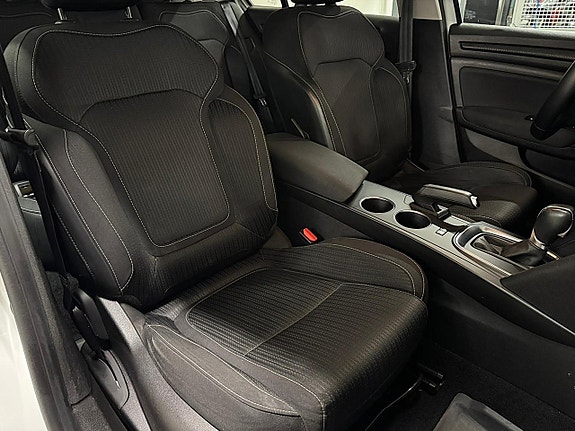 Renault Megane 18 of 22