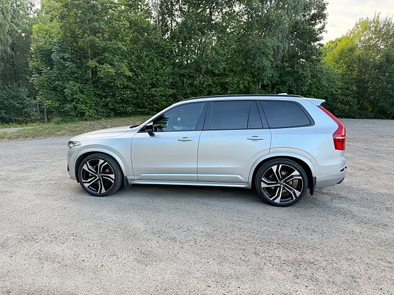 Volvo XC90 2 of 6