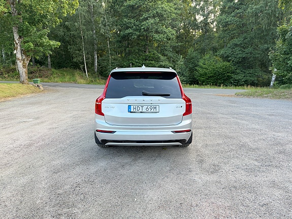 Volvo XC90 4 of 6