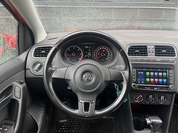 Volkswagen Polo 14 of 22