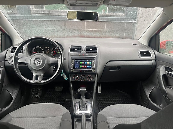 Volkswagen Polo 12 of 22