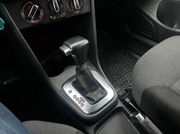 Volkswagen Polo 16 of 22