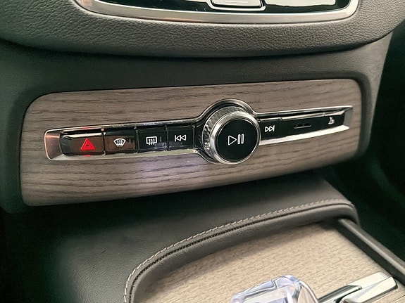 Volvo XC90 29 of 30