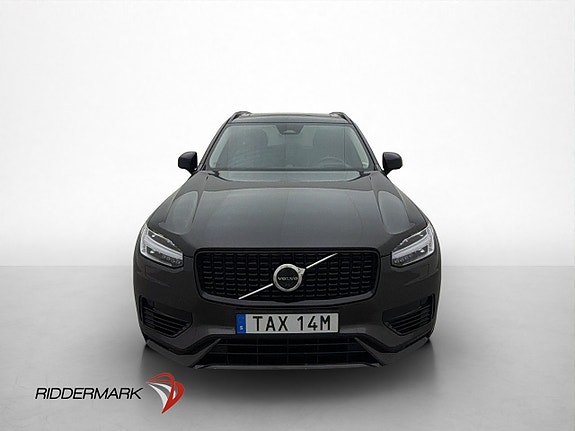 Volvo XC90 2 of 30