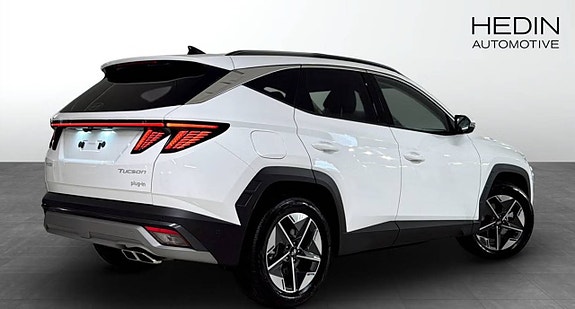 Hyundai Tucson 2 of 11