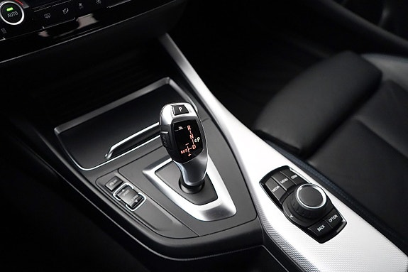 BMW 118i 14 of 23