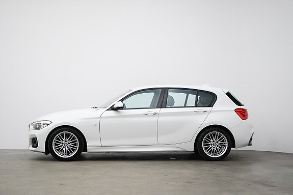 BMW 118i 3 of 23