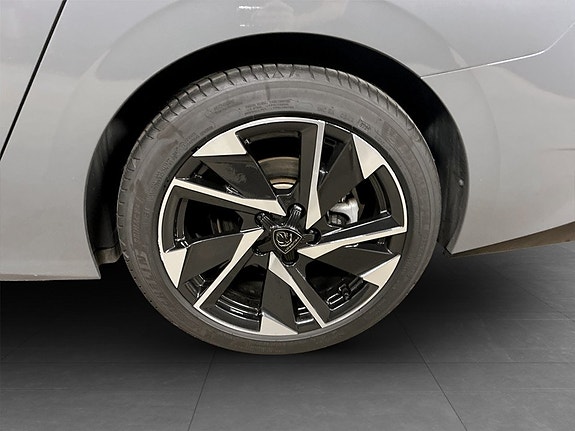 Peugeot 308 SW 18 of 19