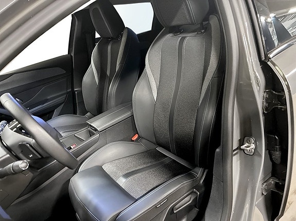 Peugeot 308 SW 5 of 19
