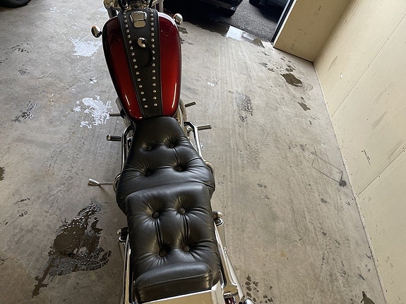 Suzuki Vs 800 4 of 5