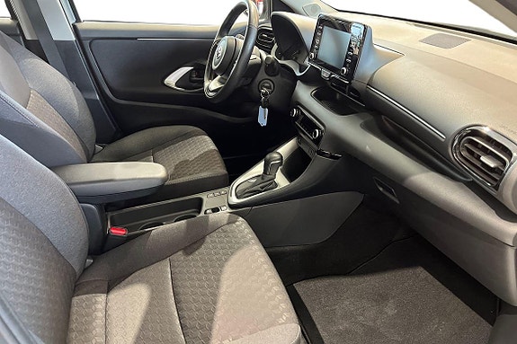 Toyota Yaris 7 of 23