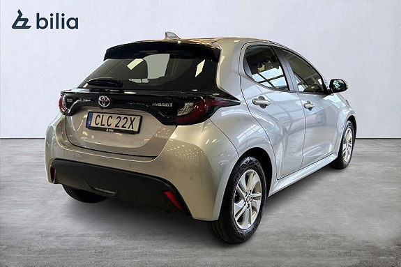 Toyota Yaris 19 of 23