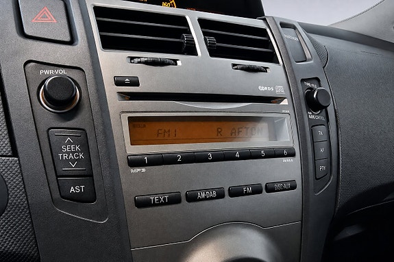 Toyota Yaris 20 of 27