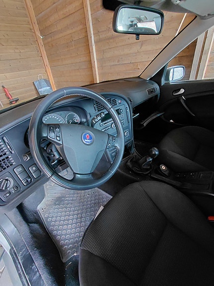 Saab 9-5 3 of 3