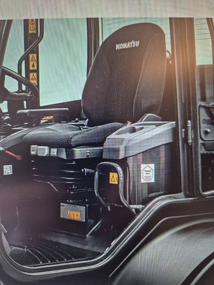 Komatsu WA80M 4 of 5