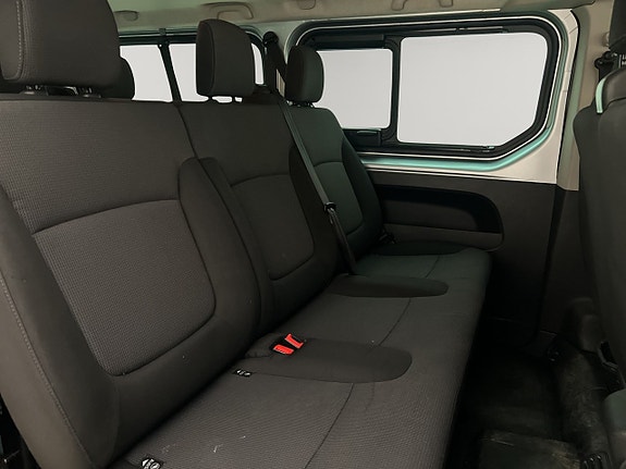 Renault Trafic 22 of 28