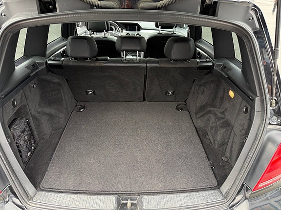 Mercedes-Benz GLK220 11 of 12