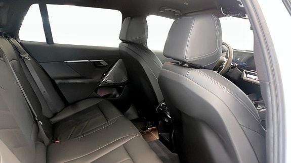 BMW 530e 5 of 11