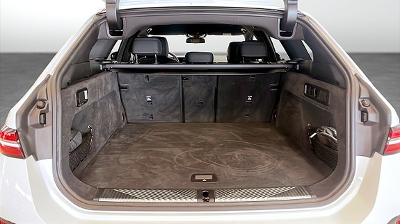 BMW 530e 10 of 11