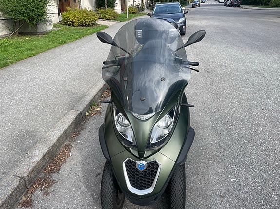 Piaggio MP3 500 LT 2 of 5