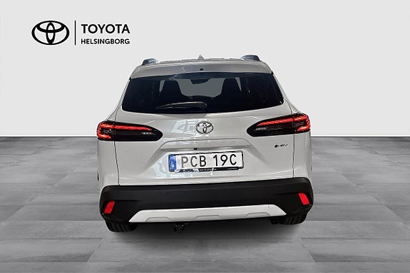 Toyota Corolla Cross 6 of 16