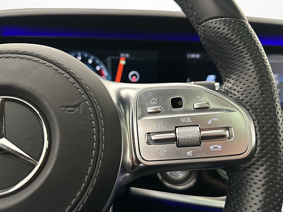 Mercedes-Benz S560 21 of 30