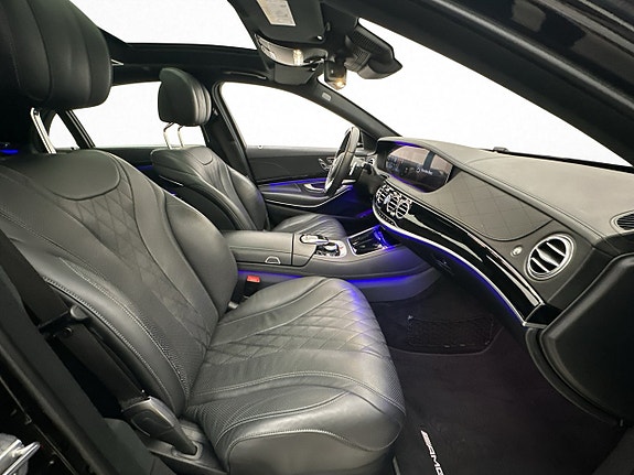 Mercedes-Benz S560 30 of 30