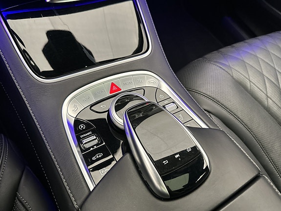 Mercedes-Benz S560 29 of 30