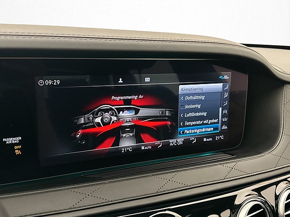 Mercedes-Benz S560 26 of 30
