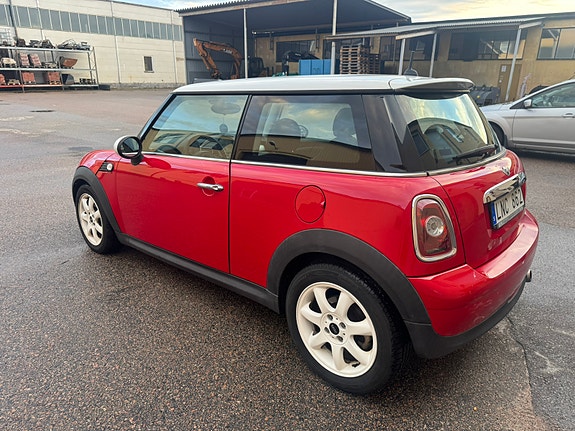 MINI Cooper 7 of 9