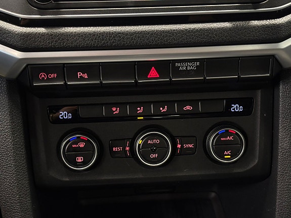 Volkswagen Amarok 20 of 27