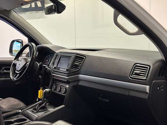 Volkswagen Amarok 26 of 27
