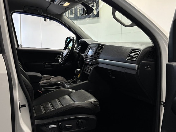 Volkswagen Amarok 24 of 27