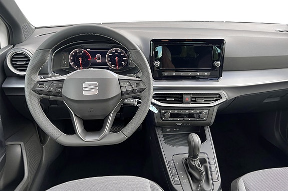 Seat Arona 15 of 23