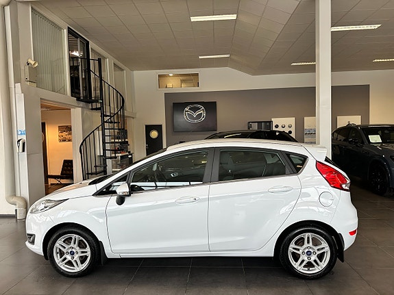 Ford Fiesta 2 of 15