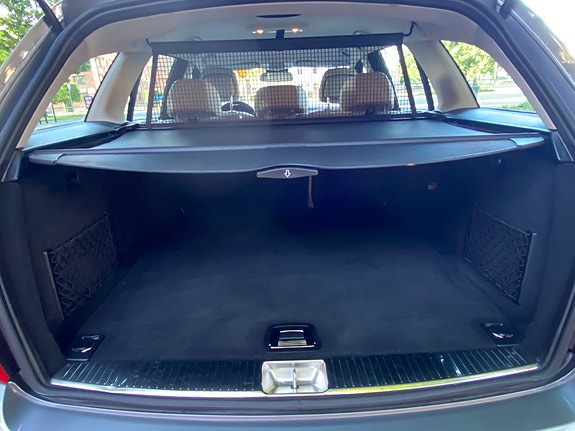 Mercedes-Benz C220 10 of 20