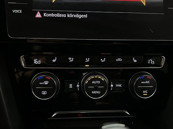 Volkswagen Arteon 25 of 30