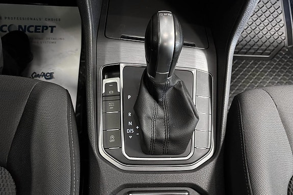 Volkswagen Golf Sportsvan 9 of 9